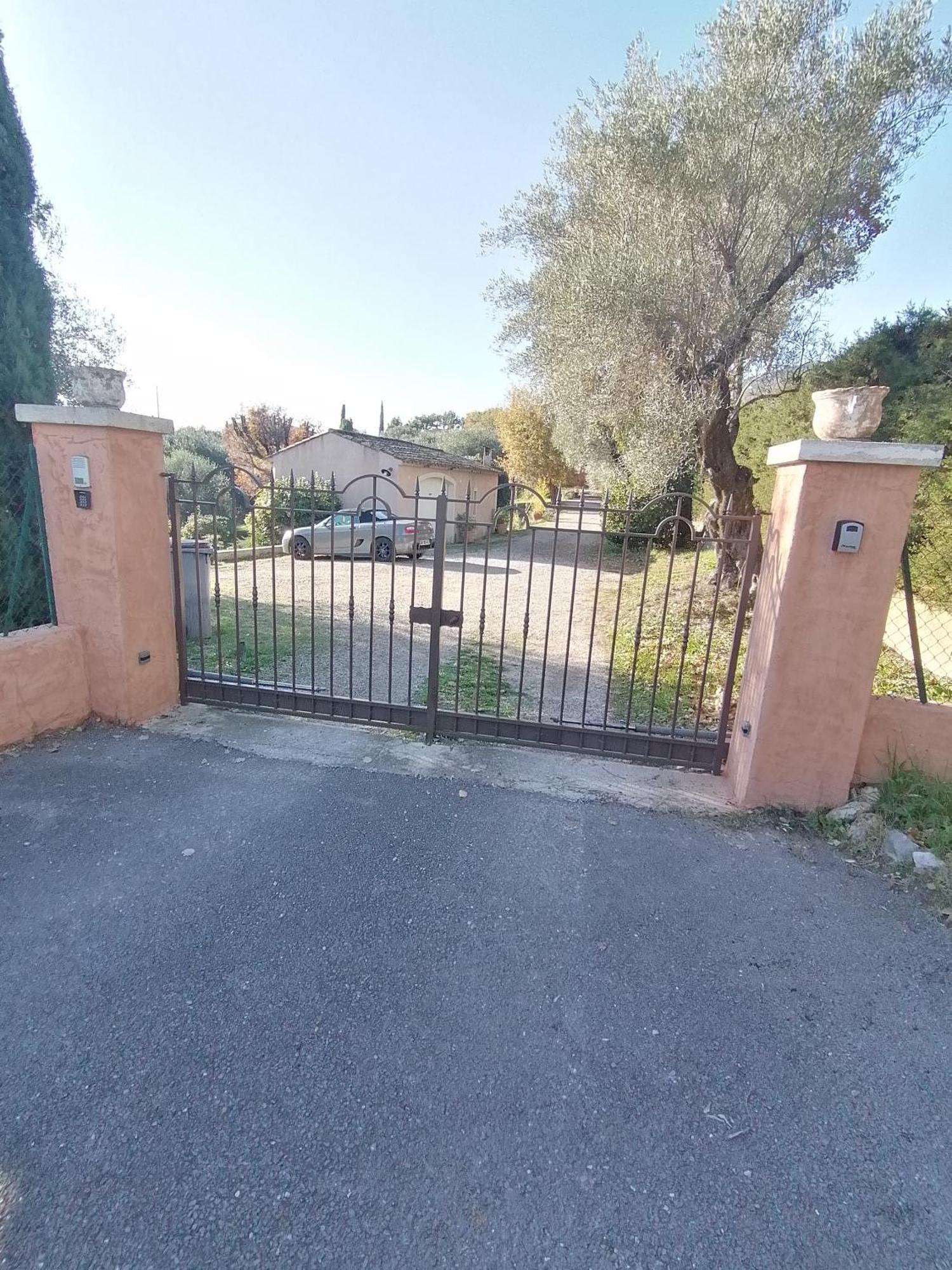Studio Au Milieu D Une Oliveraie Le Mas De La Huppe Tourrettes-sur-Loup Exteriör bild